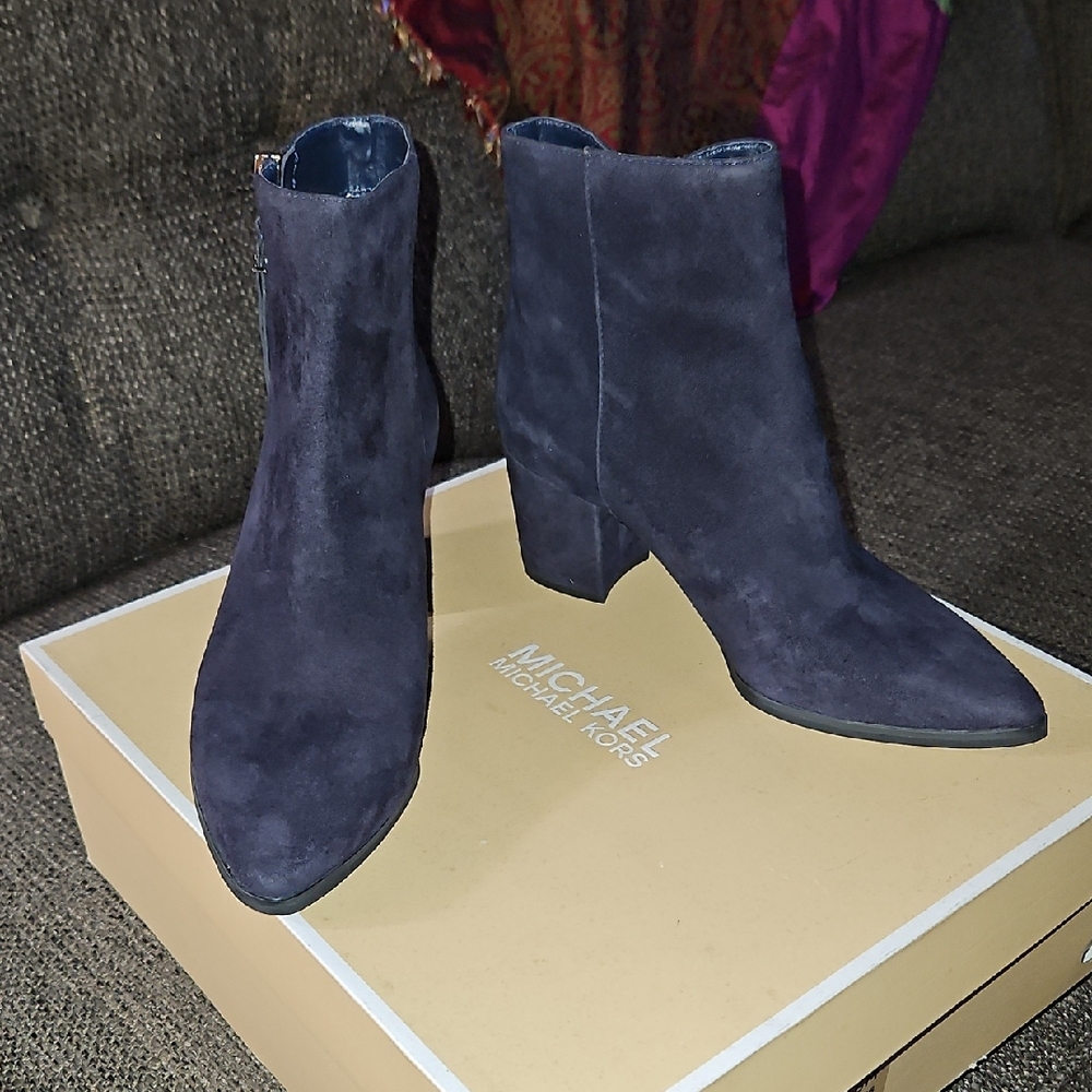 Michael Kors Dark Blue Suede Ankle Boots Called CHARCOAL. - Picture 2 of 8
